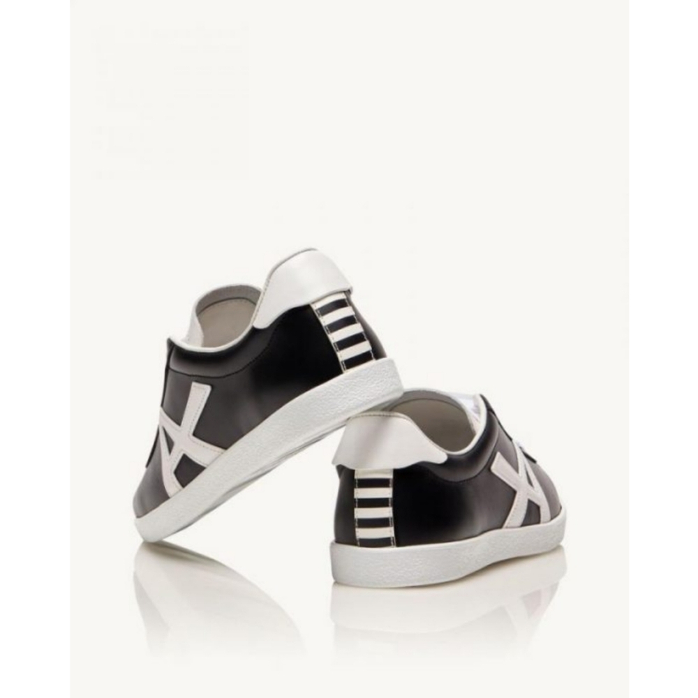 🆕️ Aquazzura The A Sneakers Black White 9.5 Preppy Streetwear Skater Minimalist - Picture 8 of 13